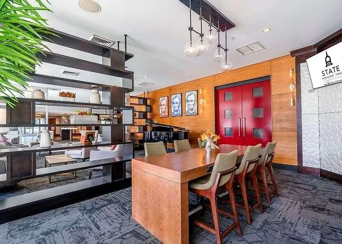State House Inn, Trademark Collection By Wyndham 3* Springfield