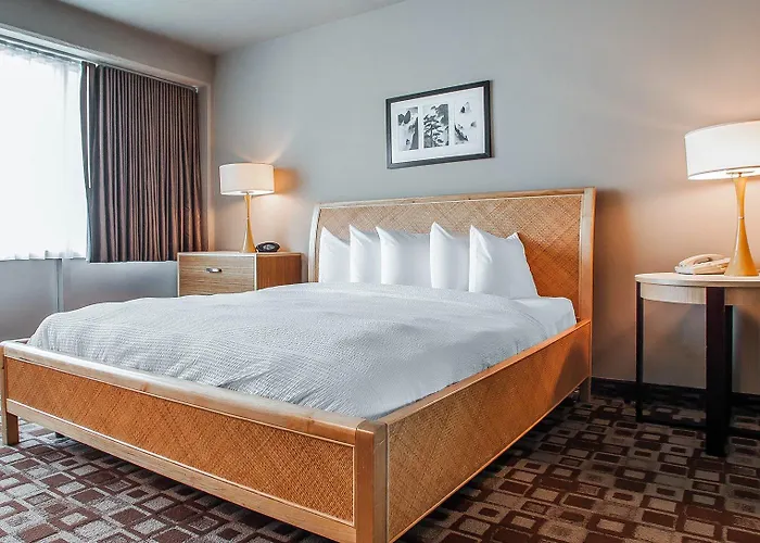 State House Inn, Trademark Collection By Wyndham 3* Springfield